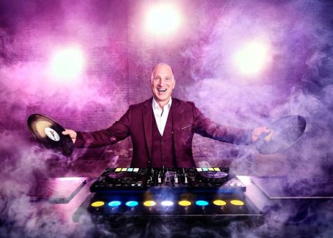 Sommerdisco mit Silent Disco – DJ Rossa live auf der Kurhausterrasse (Unterhaltung / Freizeit | Bad Bevensen)