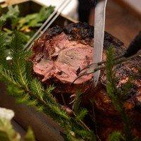 Wildspezialitäten frisch vom Spieß (Unterhaltung / Freizeit | Nossentiner Hütte)